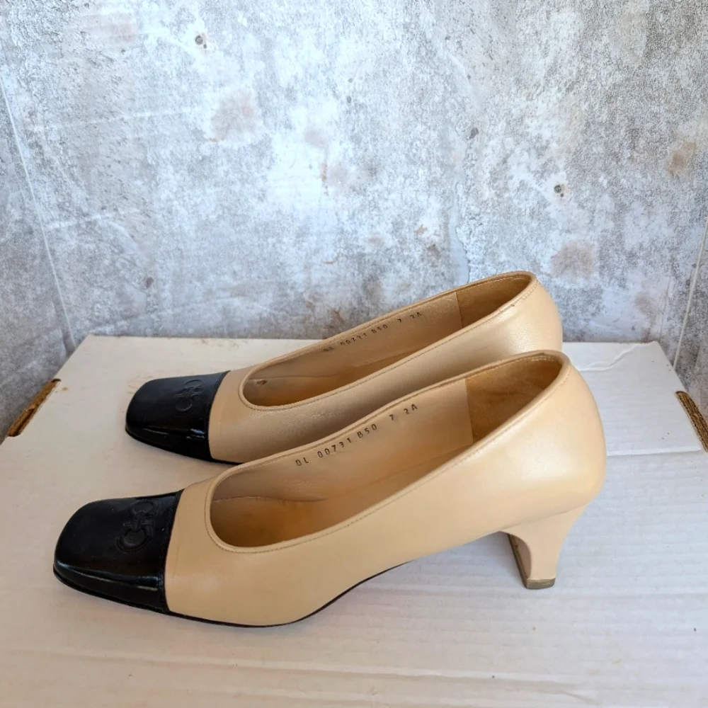 Salvatore Ferragamo SHARI Captoe Gazelle Nappa Leather Pumps 7AA - Picture 4 of 12